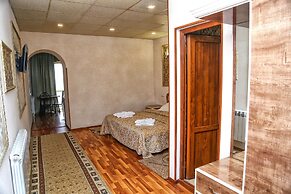 AVAGYAN'S Hotel - Restaurant