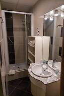 Au Primerose Hotel