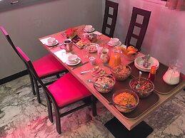 Au Primerose Hotel
