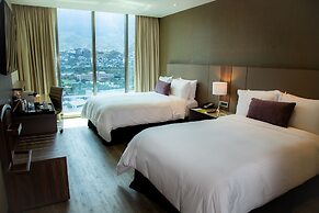 Camino Real Fashion Drive Monterrey