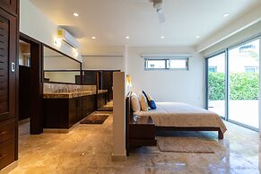 Beachfront Homes by Playa Paradise