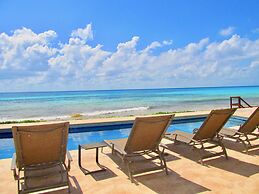 Beachfront Homes by Playa Paradise