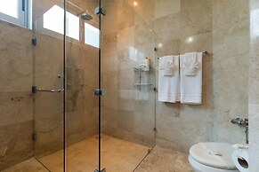 Beachfront Homes by Playa Paradise