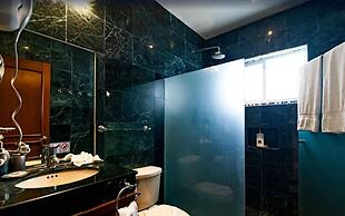 Beachfront Homes by Playa Paradise