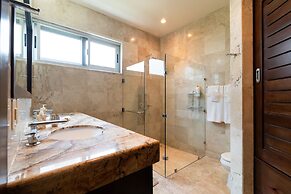 Beachfront Homes by Playa Paradise