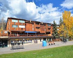 Lionshead Centre #307 3 Bedroom Condo by RedAwning