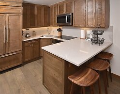 Lionshead Centre #307 3 Bedroom Condo by RedAwning