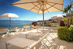 Piccolo Grand Hotel