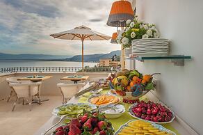 Piccolo Grand Hotel