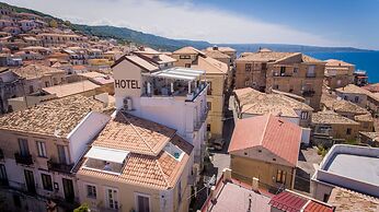 Piccolo Grand Hotel