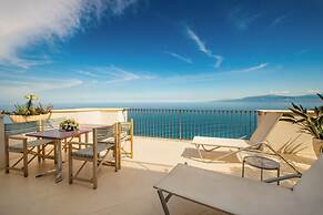 Piccolo Grand Hotel