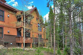 8757 Trappers Crossing 1 Bedroom Townhouse by RedAwning