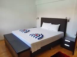 Hibiscus Tabua Villas