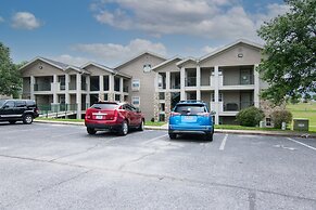 Gorgeous Greens 2 Bedroom Condo by RedAwning