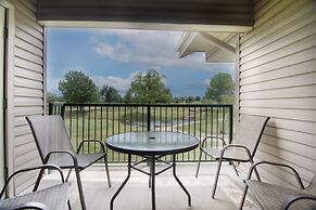 Gorgeous Greens 2 Bedroom Condo by RedAwning