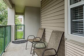 Gorgeous Greens 2 Bedroom Condo by RedAwning