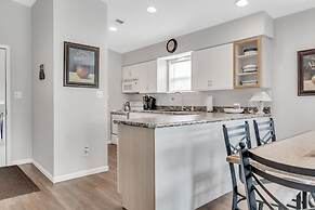 Gorgeous Greens 2 Bedroom Condo by RedAwning