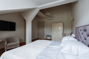 High Heaven Residence