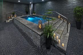 The Grand Colorado on Peak 8