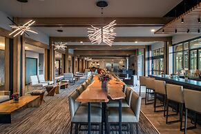 The Grand Colorado on Peak 8