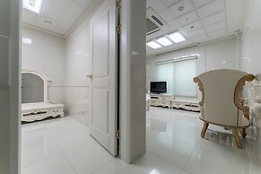 Gaya Hotel