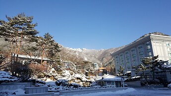 Gaya Hotel