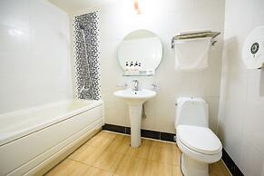 Kang Neung Dong-a Hotel