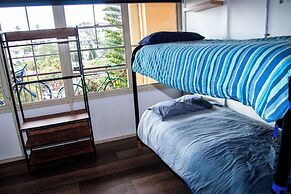 Mad Monkey Coogee Beach Hostel