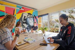Mad Monkey Coogee Beach Hostel