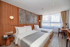 Majestic Premium Hotel