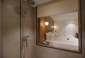 Majestic Premium Hotel