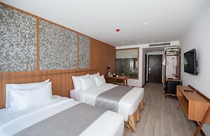 Majestic Premium Hotel