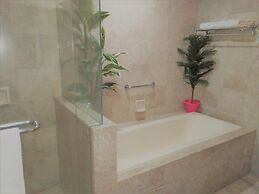 Grand Service Apartment at Times Square