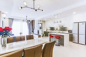 3BRs Luxury Apartment Cityview