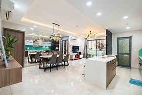 3BRs Luxury Apartment Cityview