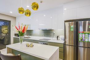 3BRs Luxury Apartment Cityview