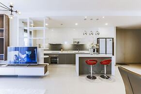 3BRs Luxury Apartment Cityview