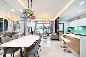 3BRs Luxury Apartment Cityview