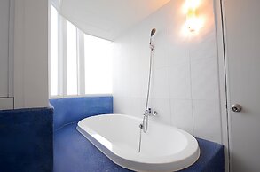 Huaxiang Hotel - Zuoying