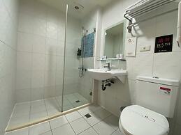 Huaxiang Hotel - Zuoying