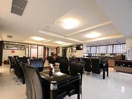 Huaxiang Hotel - Zuoying