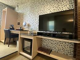 Huaxiang Hotel - Zuoying