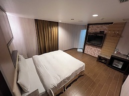 Huaxiang Hotel - Zuoying