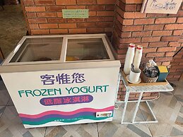 Huaxiang Hotel - Zuoying