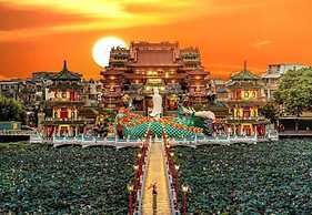 Huaxiang Hotel - Zuoying