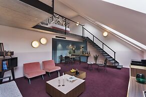 Stories Boutique Hotel