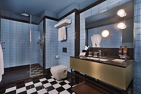 Stories Boutique Hotel