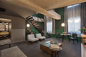 Stories Boutique Hotel