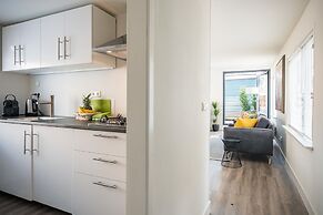 Houseboat Lady Jane Amsterdam