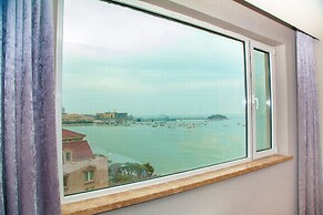 HANSAND CASA AI Service Apartment